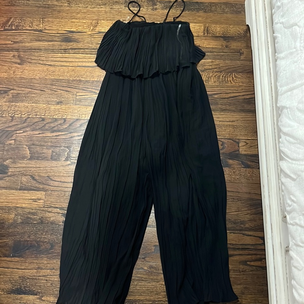 Pleated black jumpsuit - chiffon material